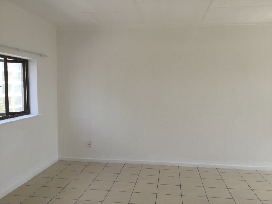 To Let 2 Bedroom Property for Rent in Summerstrand Eastern Cape